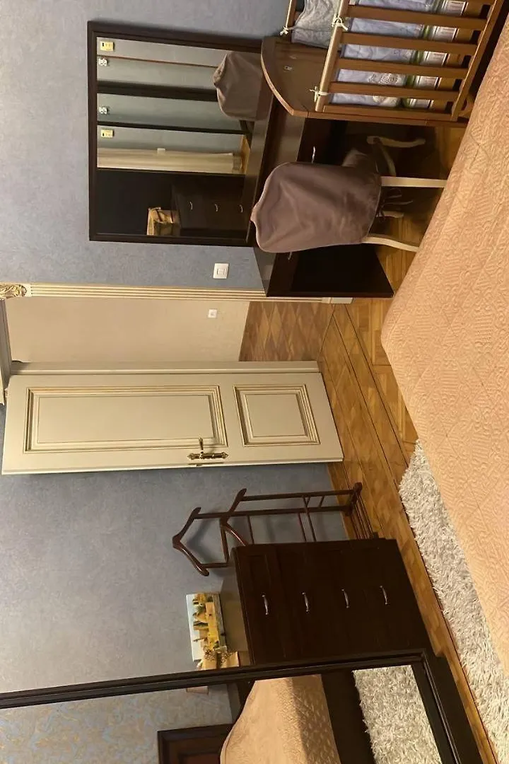 Classical Apartment In Heart Of Baku