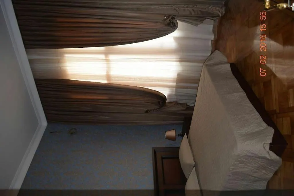 Classical Apartment In Heart Of باكو