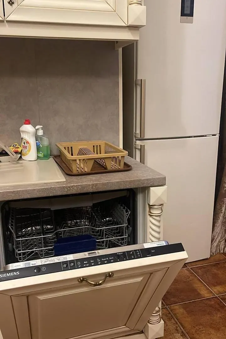 Classical Apartment In Heart Of باكو أذربيجان