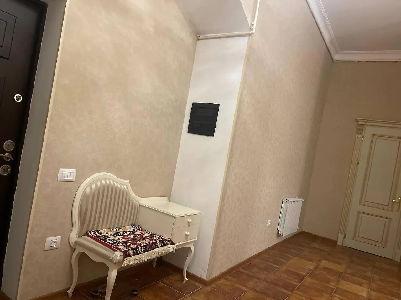 Classical Apartment In Heart Of باكو