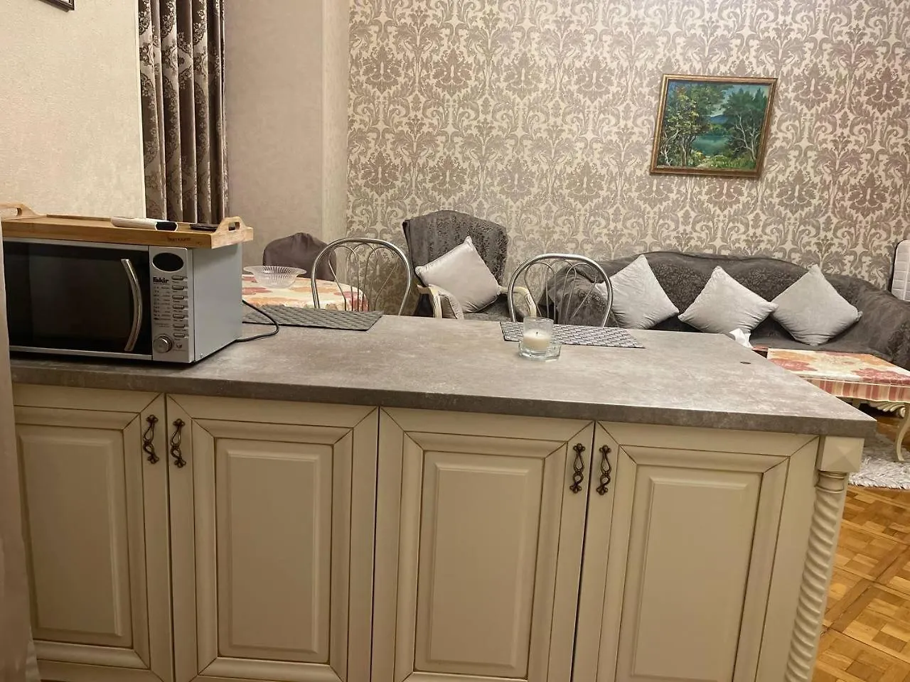 Classical Apartment In Heart Of باكو