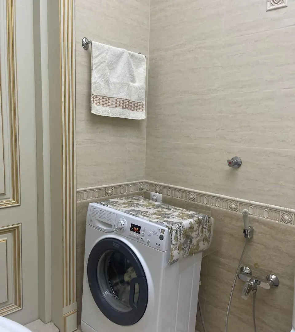 Classical Apartment In Heart Of Baku 0*,