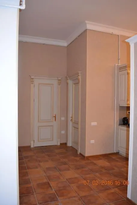 Classical Apartment In Heart Of باكو أذربيجان